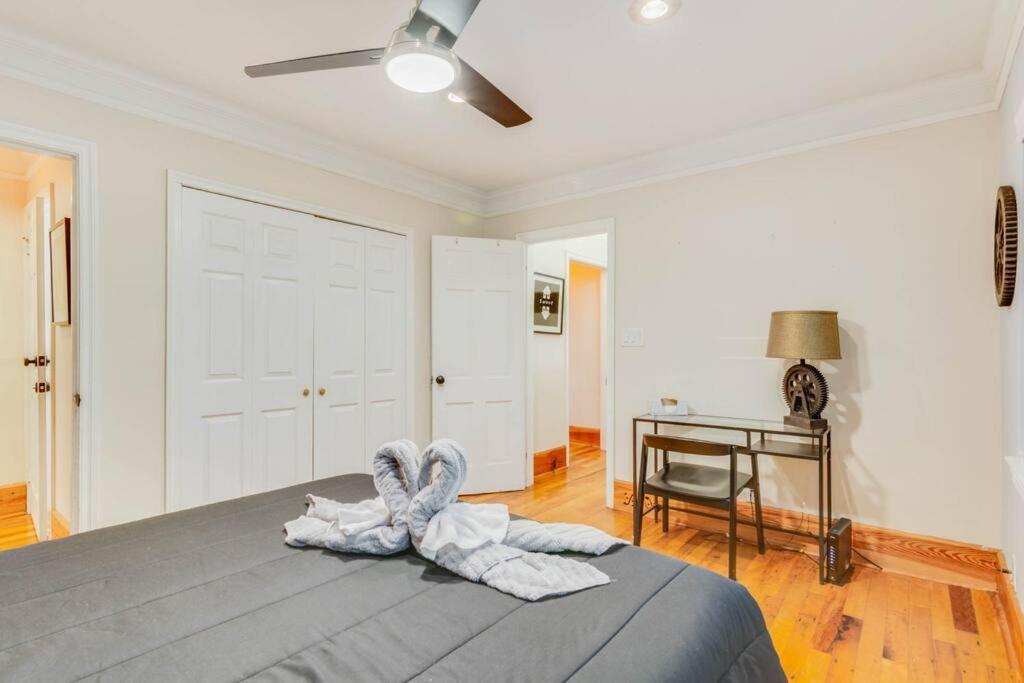 Stunning Atl 5Bdr Home Near Cdc Emory Sleeps 12 Atlanta Luaran gambar
